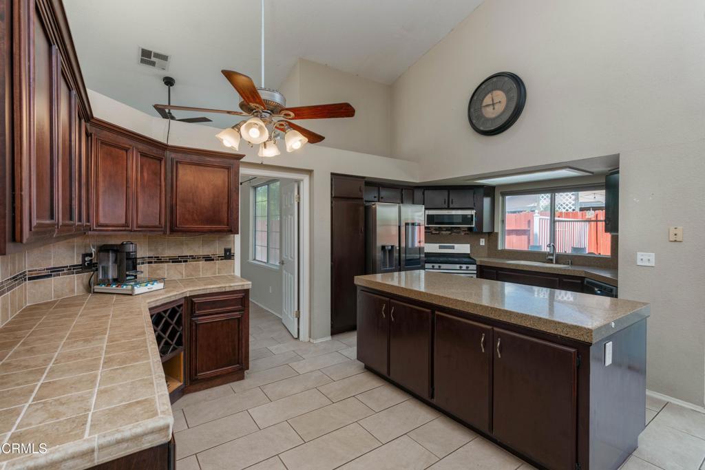 3700 Tracey Court Property Photo 4