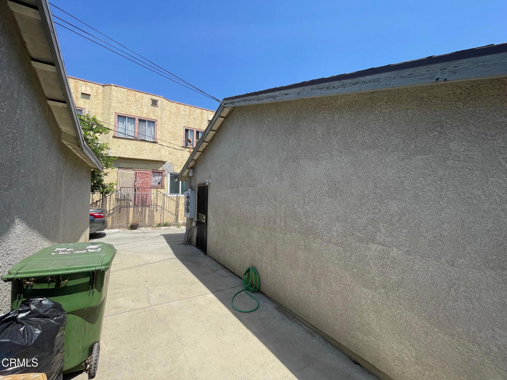 939 S Lorena Street Property Photo 14