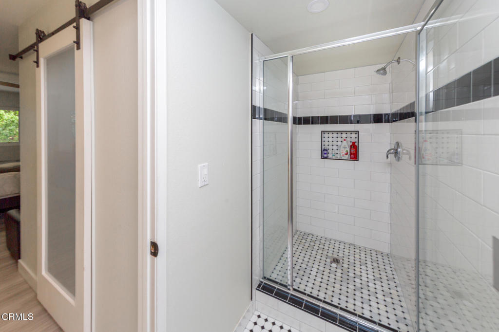3740 Summershore Lane Property Photo 12