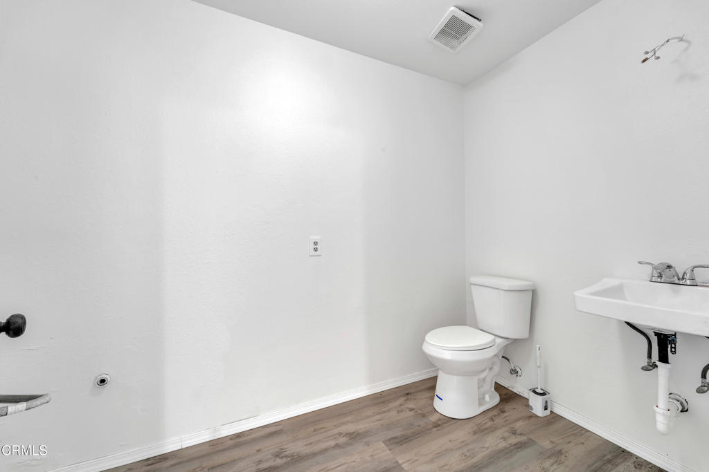 113 Pillsbury Street Property Photo 25