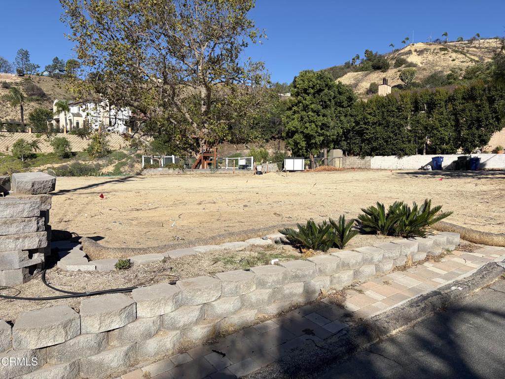 999 San Clemente Way Property Photo 3