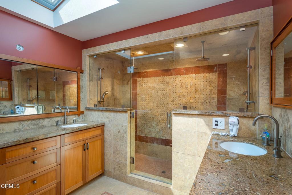 251 Palomares Avenue Property Photo 4
