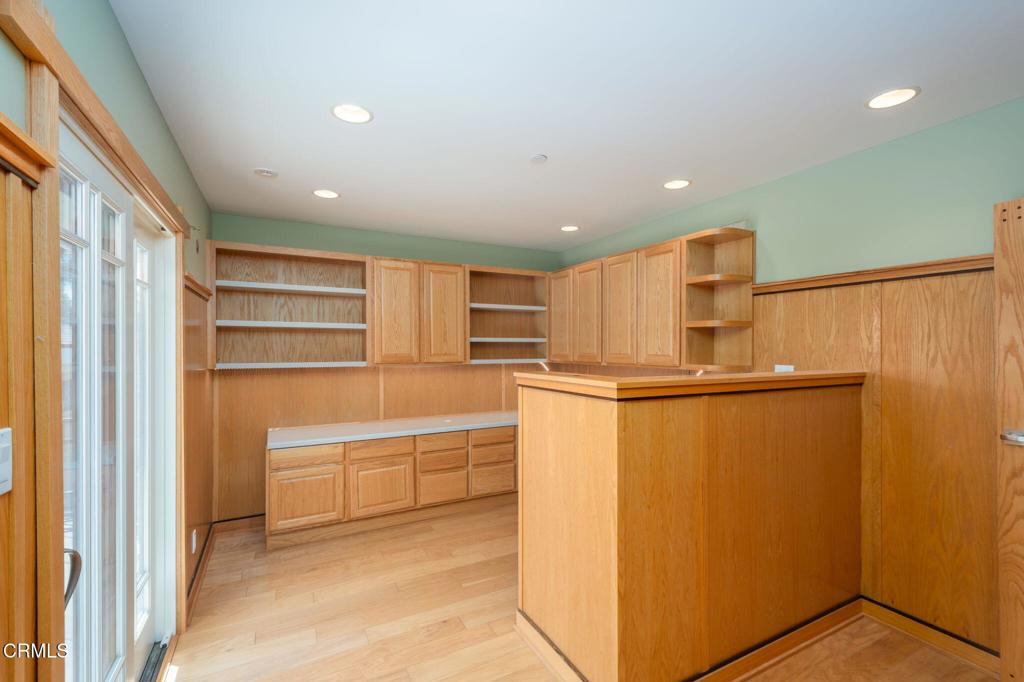 251 Palomares Avenue Property Photo 7