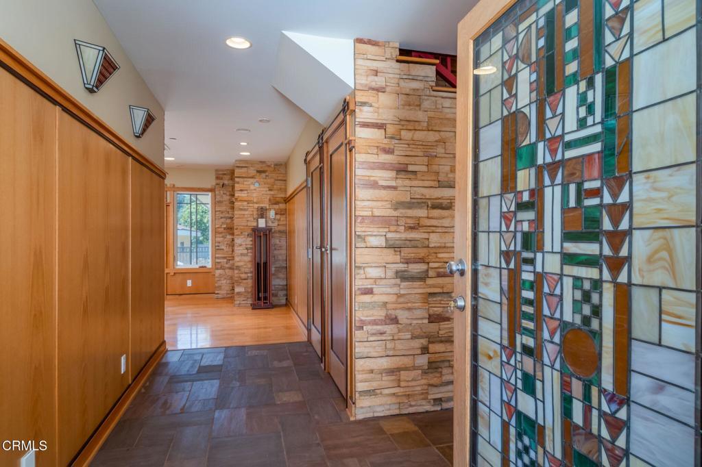 251 Palomares Avenue Property Photo 8