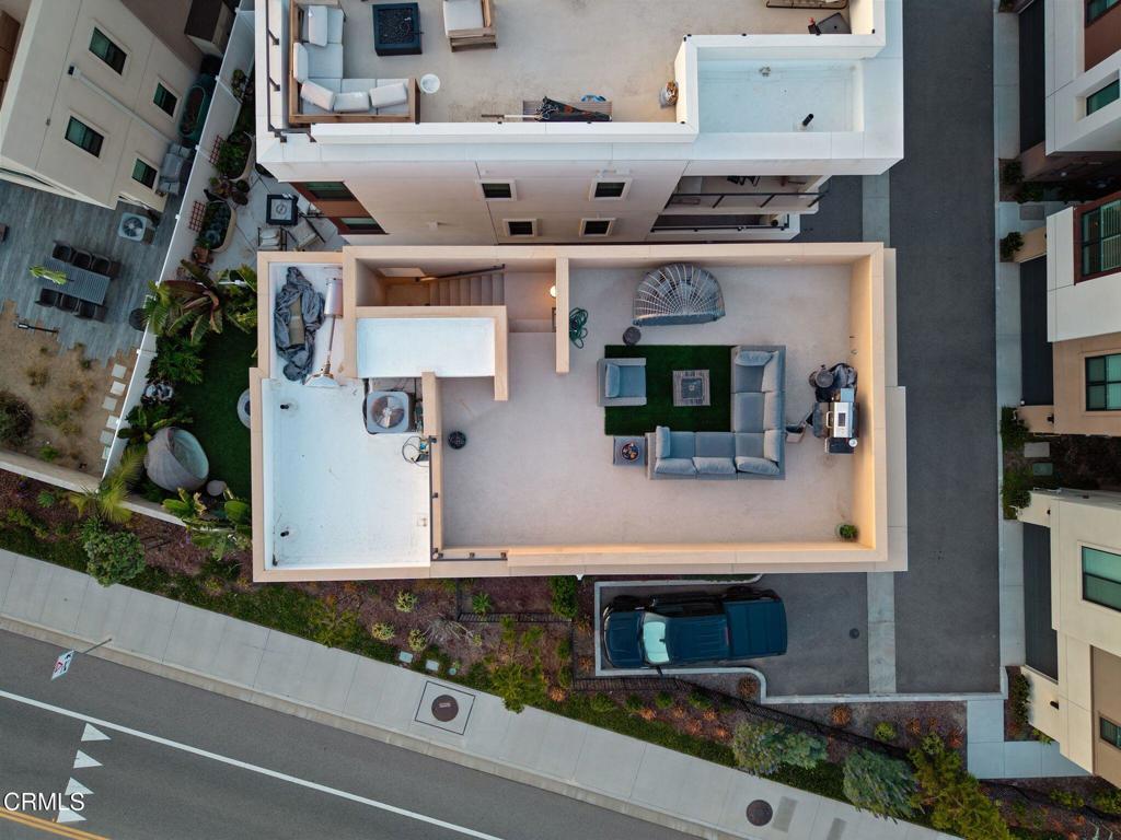 1068 Canal Street Property Photo 4