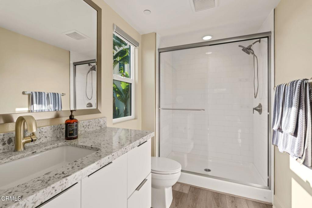 1068 Canal Street Property Photo 9