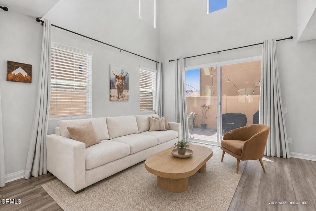 2072 Harvest Loop Property Photo 3