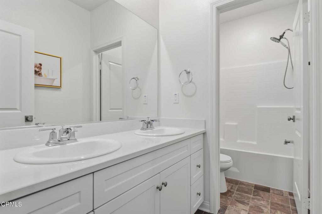 2072 Harvest Loop Property Photo 18