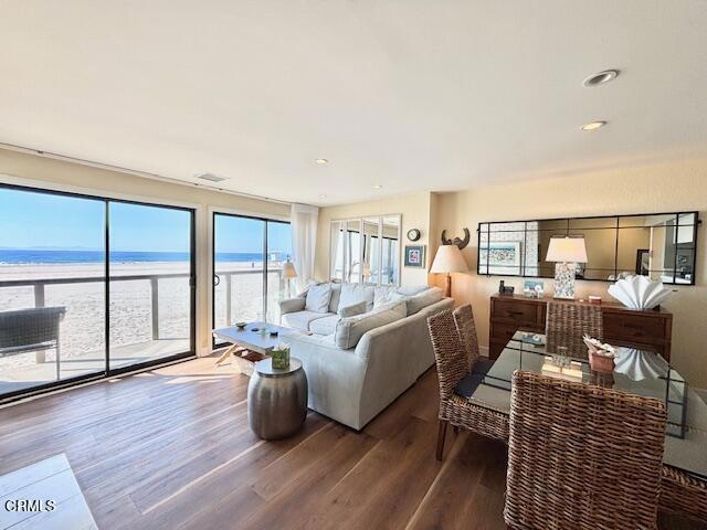 3949 Ocean Drive Property Photo 11