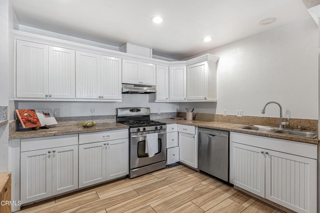 2749 Bolker Drive Property Photo 11