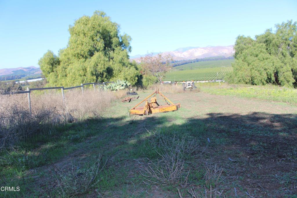 1672 E Los Angeles Avenue Property Photo 26