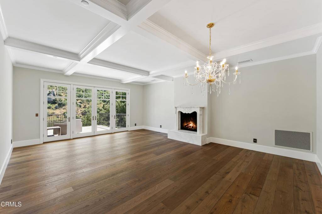 2112 Trentham Road Property Photo 11