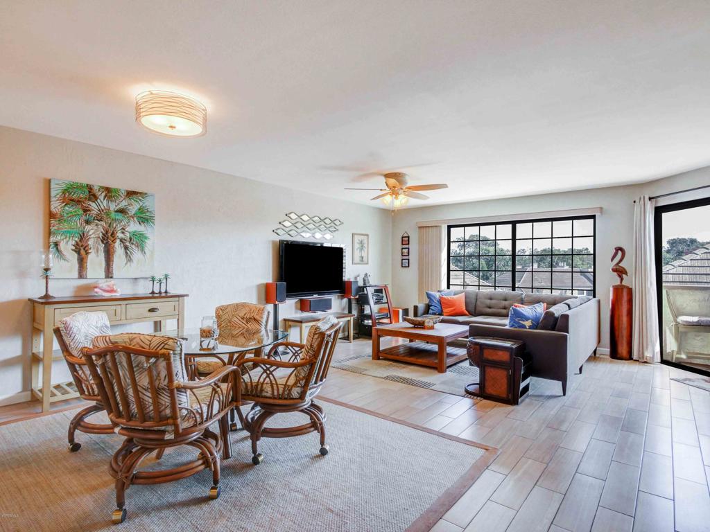 716 Island View Circle Property Photo 13