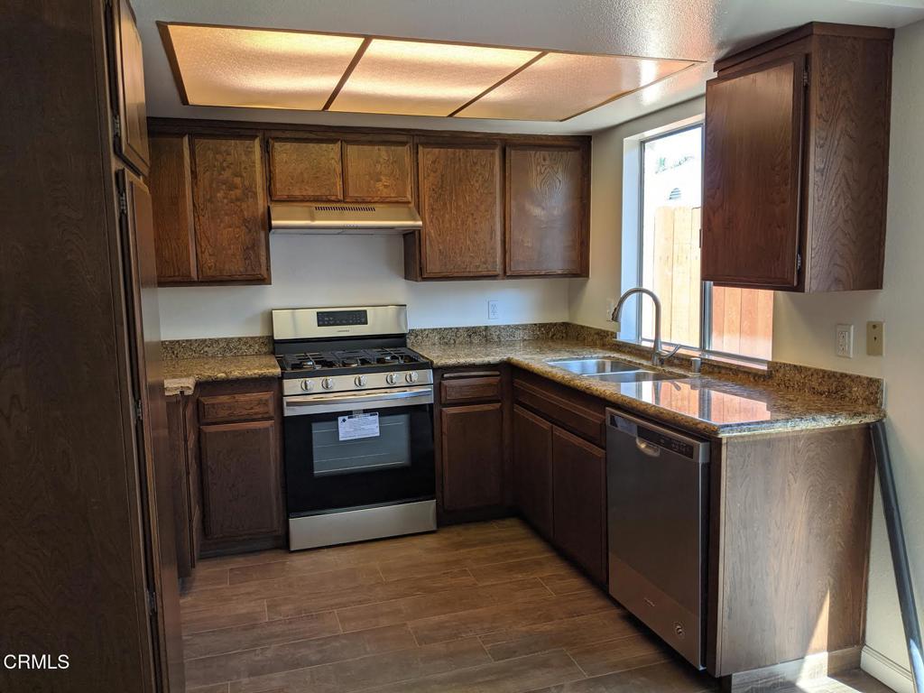220 S Palm Avenue Property Photo 2