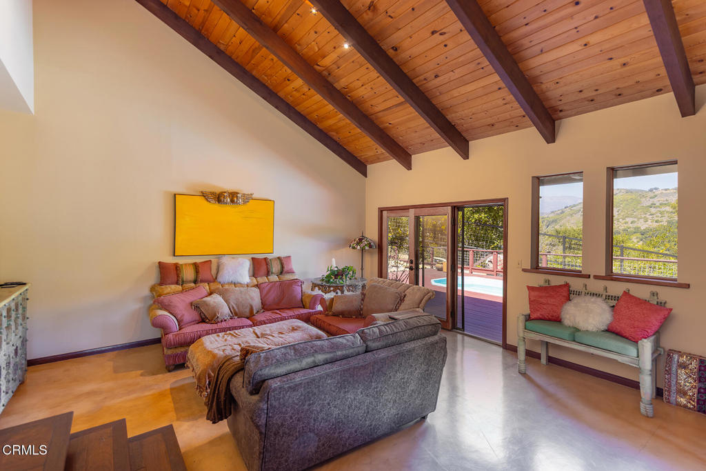 10622 Encino Drive Property Photo 11