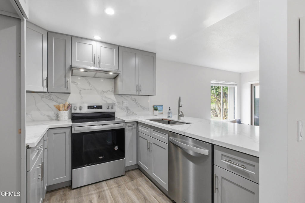3107 Harbor Boulevard Property Photo 4