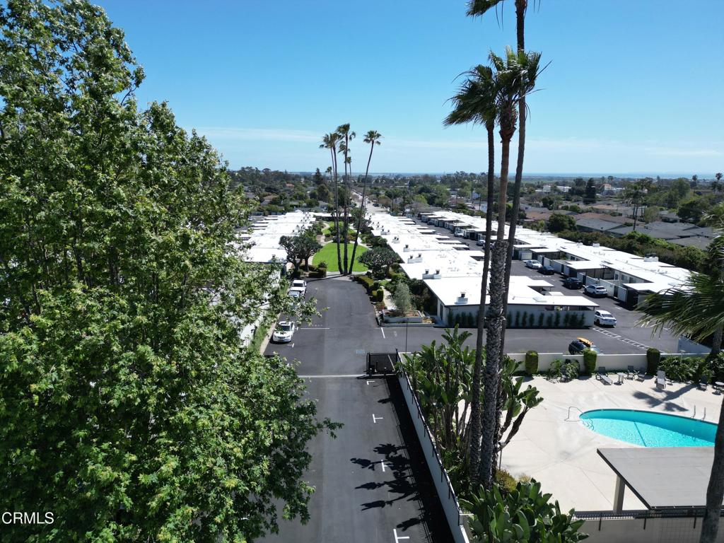 61 C Redwood Avenue Property Photo 1