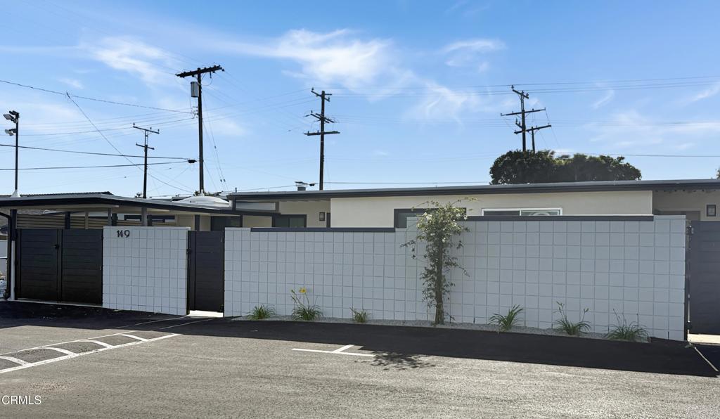 61 C Redwood Avenue Property Photo 2