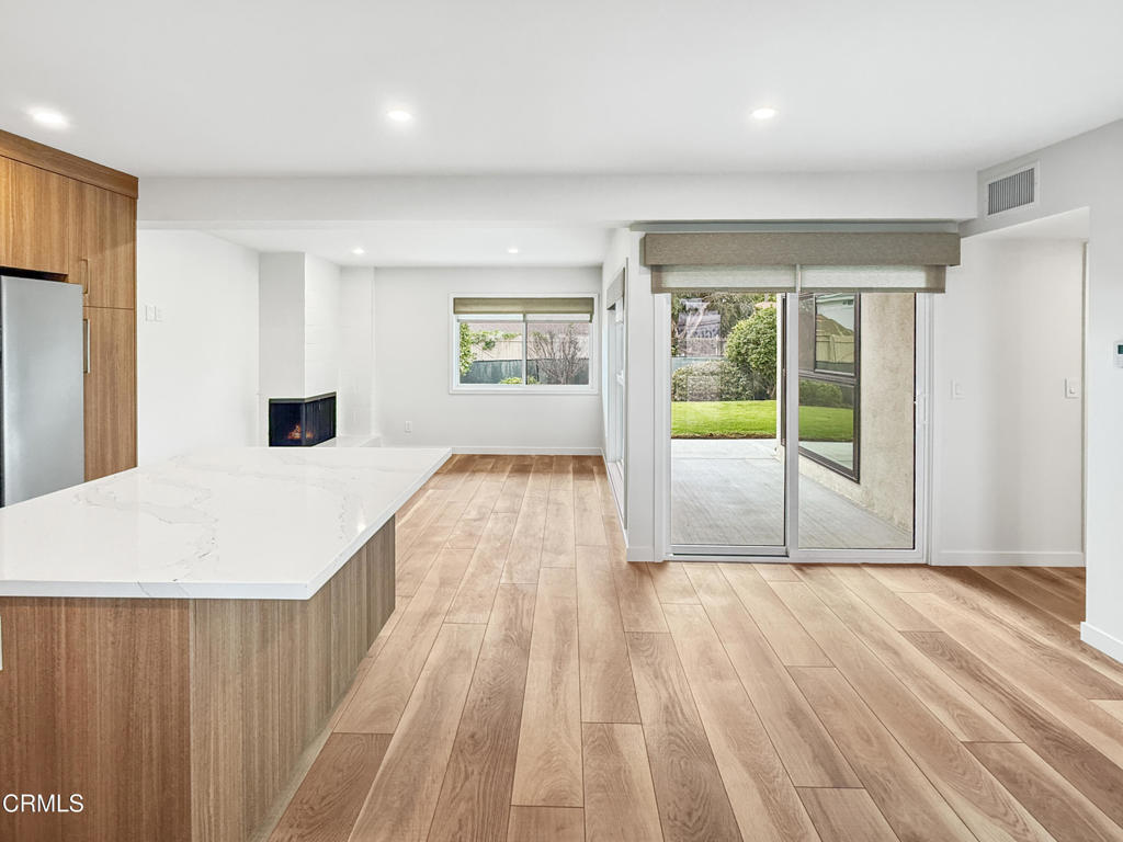 61 C Redwood Avenue Property Photo 15