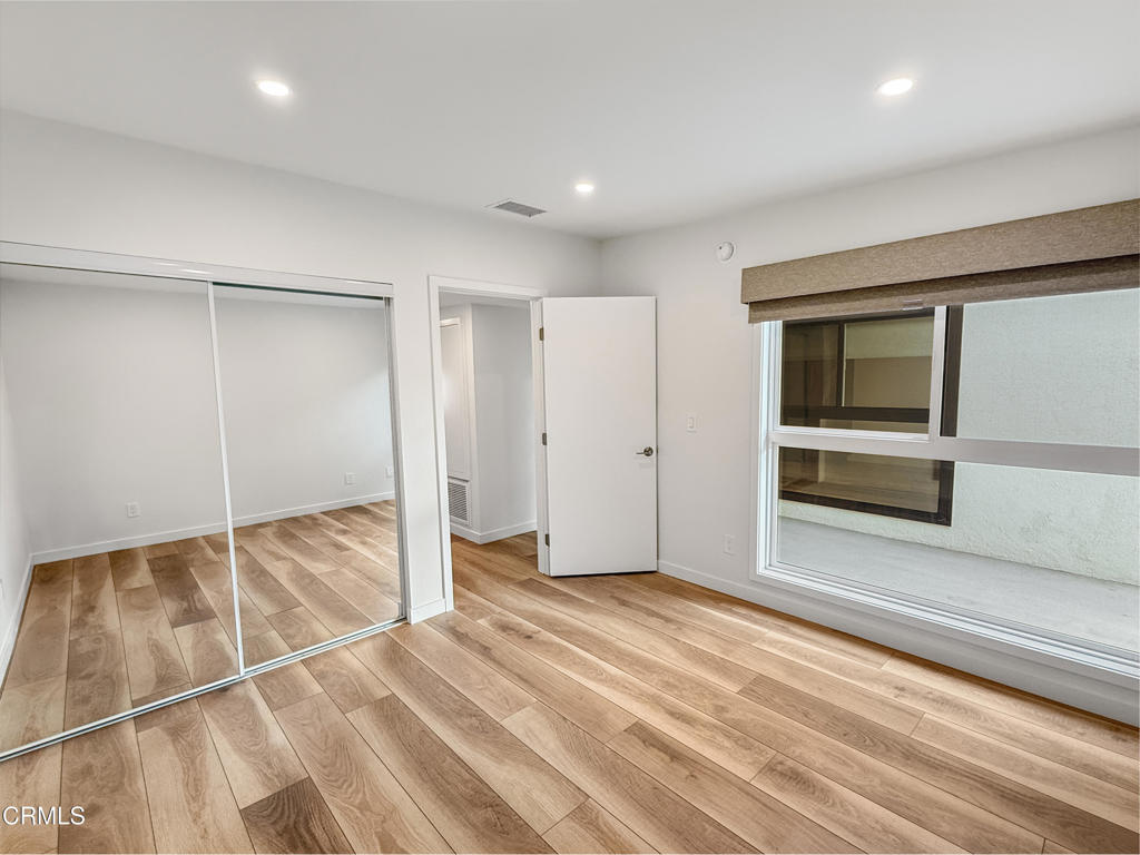 61 C Redwood Avenue Property Photo 29