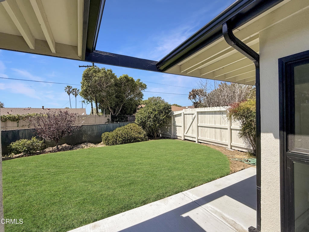 61 C Redwood Avenue Property Photo 31