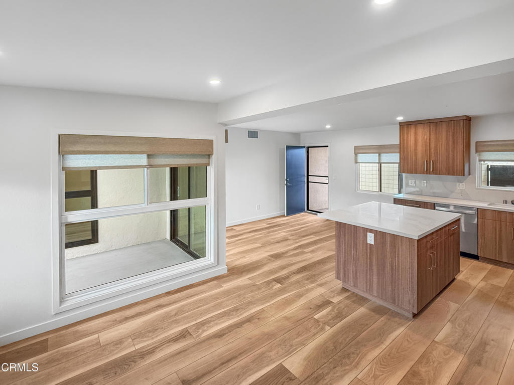 61 C Redwood Avenue Property Photo 41