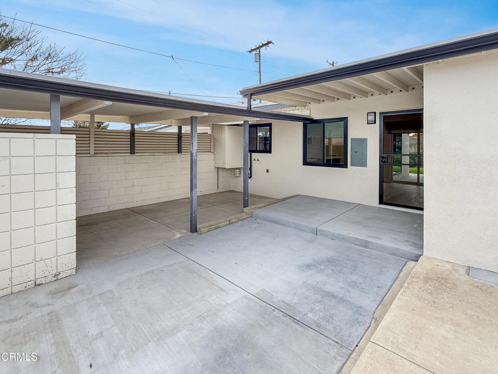 61 C Redwood Avenue Property Photo 45