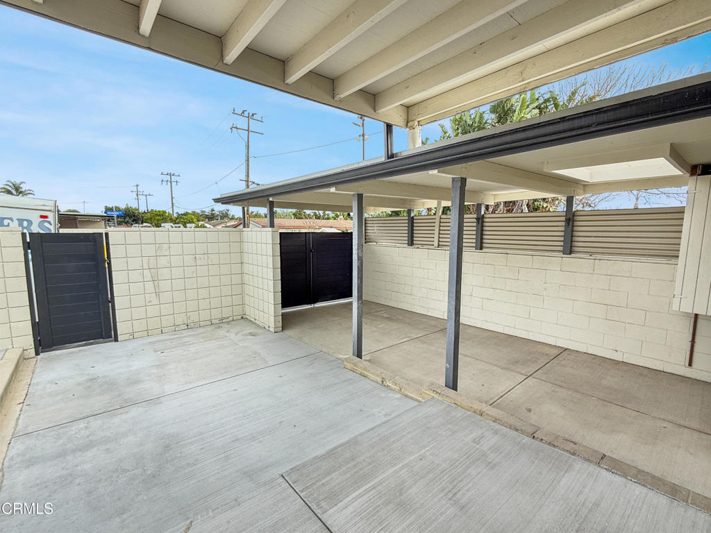 61 C Redwood Avenue Property Photo 49
