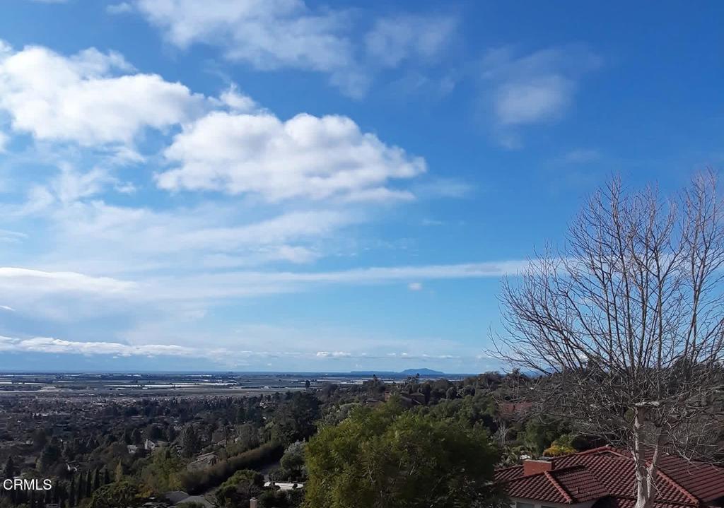 690 Corriente Court Property Photo 8