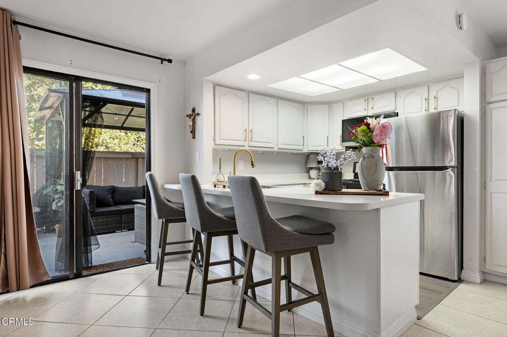 553 S E Street Property Photo 7