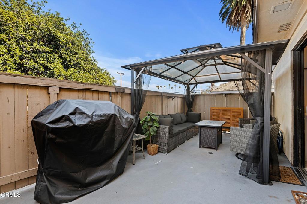 553 S E Street Property Photo 13