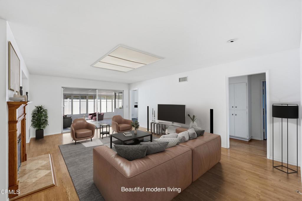 2559 Neptune Place Property Photo 3