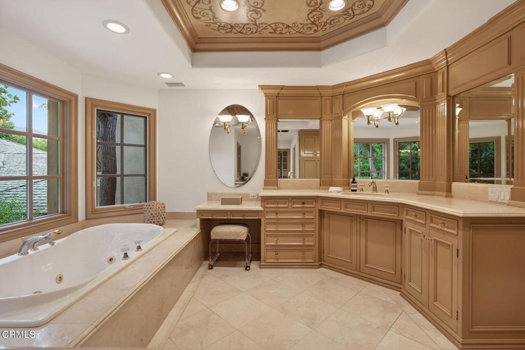 651 Oak Grove Court Property Photo 26