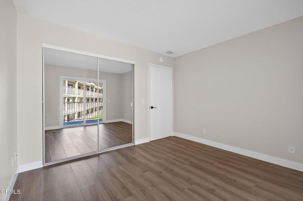 659 Reef Circle Property Photo 6