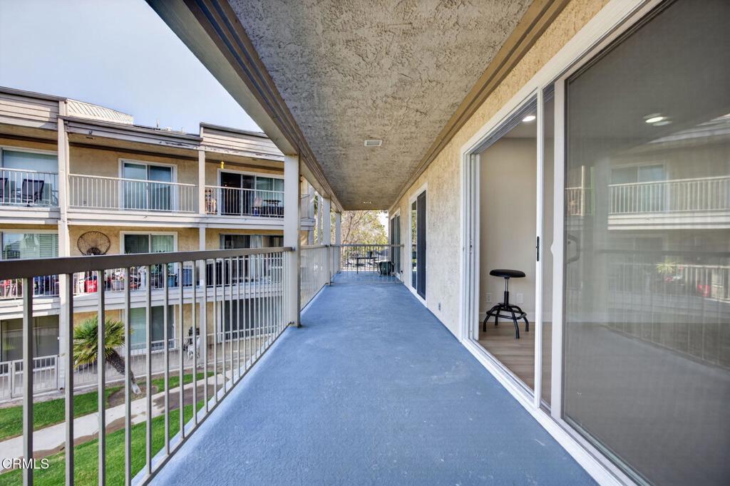 659 Reef Circle Property Photo 32