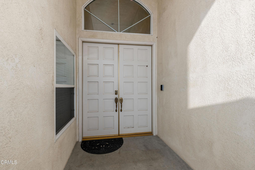 10906 Rosslyn Lane Property Photo 7