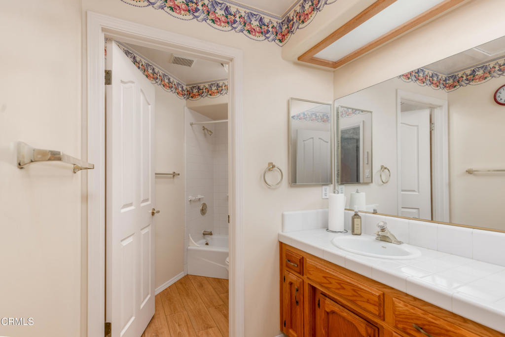 10906 Rosslyn Lane Property Photo 36