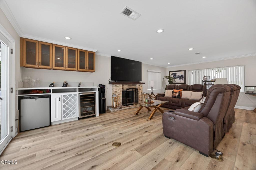 2166 Bardsdale Avenue Property Photo 10