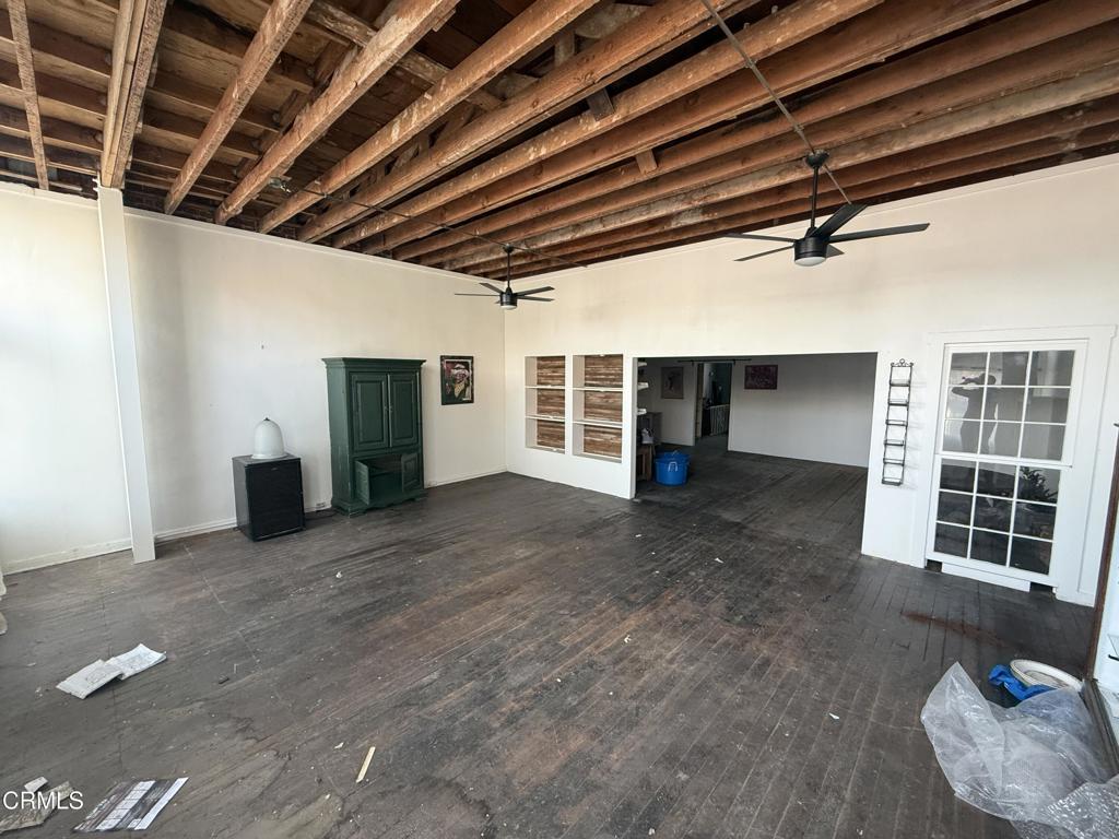 1020 E Main Street Property Photo 2