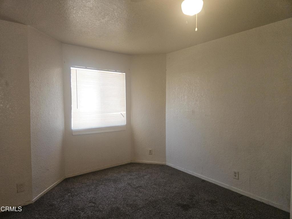 4140 N Clark Street Property Photo 6