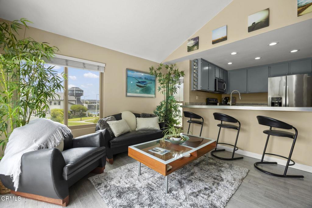 3027 Harbor Boulevard Property Photo 11
