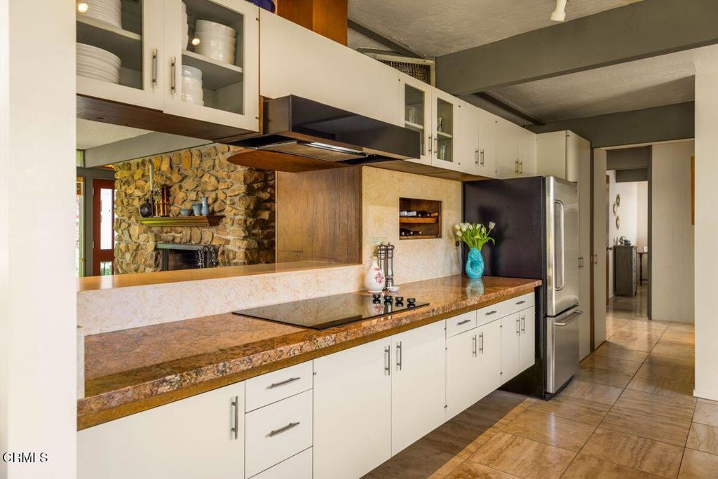 669 Highland Drive Property Photo 12