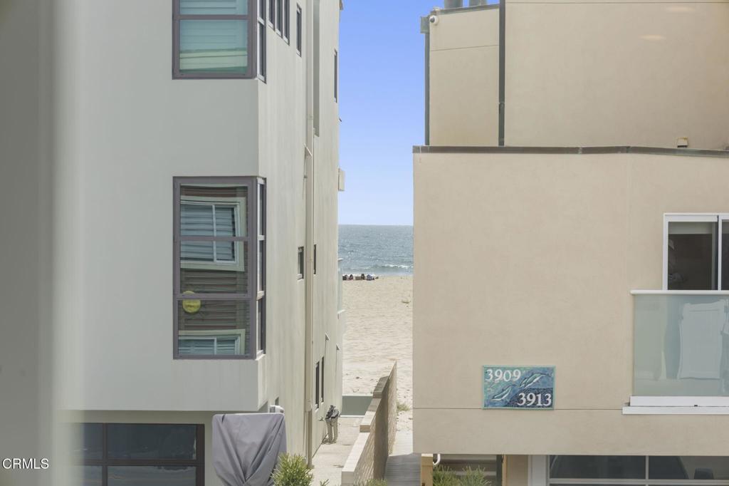 3908 Ocean Drive Property Photo 10