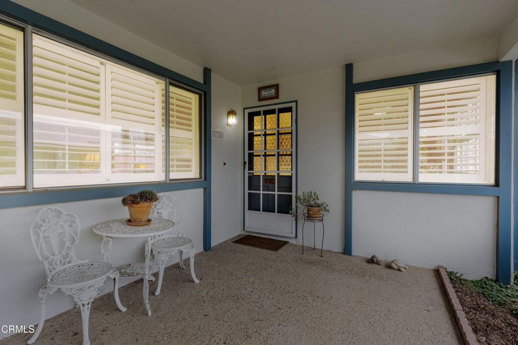 138 E Elfin Green Property Photo 2