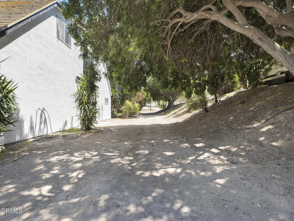 7905 Balcom Canyon Road Property Photo 8
