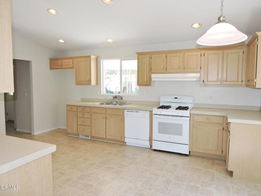 5 Gitana Avenue 150 Property Photo 5