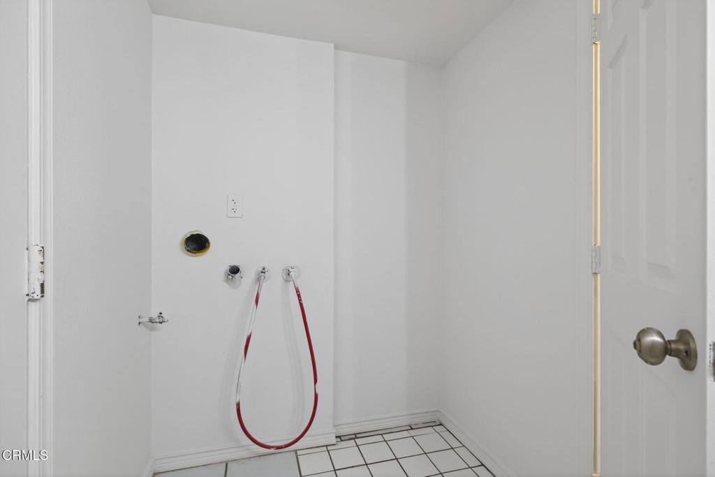 2719 Jill Place Property Photo 11