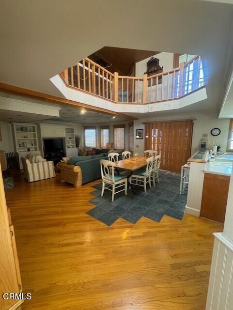 945 Sharon Lane Property Photo 7