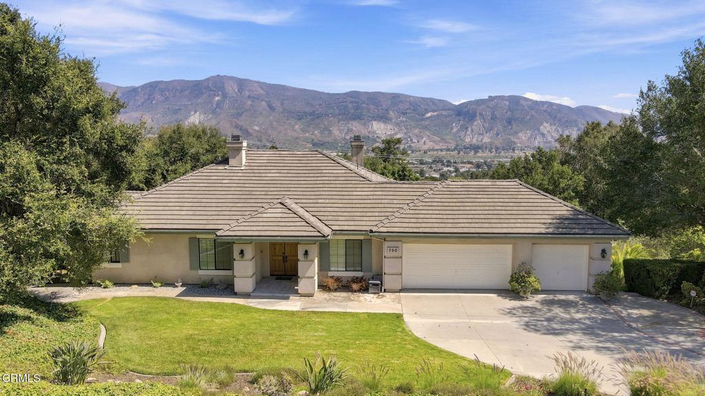 750 Manor Ridge Road Property Photo 1