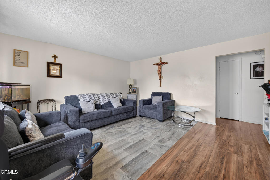 711 Halyard Street Property Photo 3